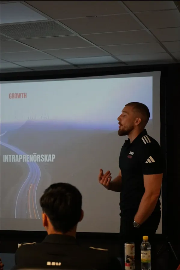 Growth Academy-medarbetare på Karriär-sidan
